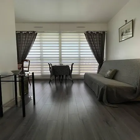 Appt 1 Pièce - Lr820-0d2 *